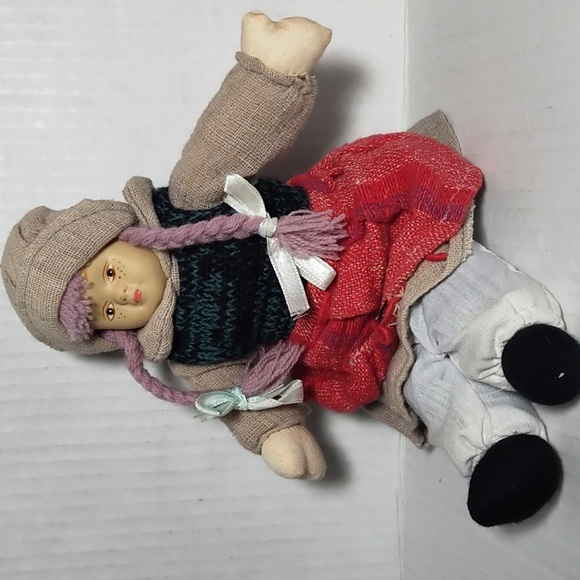 Albert E Price Porcelain Ragamuffin Dolls Boy Girl Shelf sitter - Picture 4 of 8